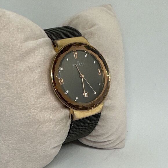 Skagen SKW2120 Womens Stainless Steel Mesh Analog Black Dial Quartz Watch HME442 - Picture 4 of 11